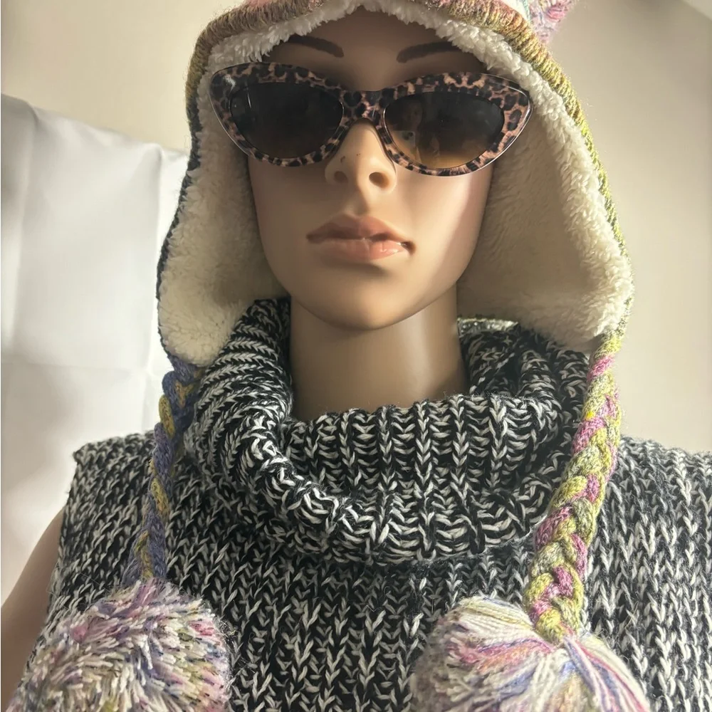 ORIGINAL ROBIN RUTH WINTER BEANIE - Picture 8 of 8